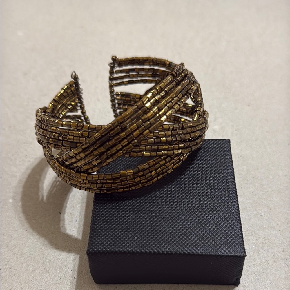 2 for $5 / $4 each ~~ Gold Beaded Bracelet